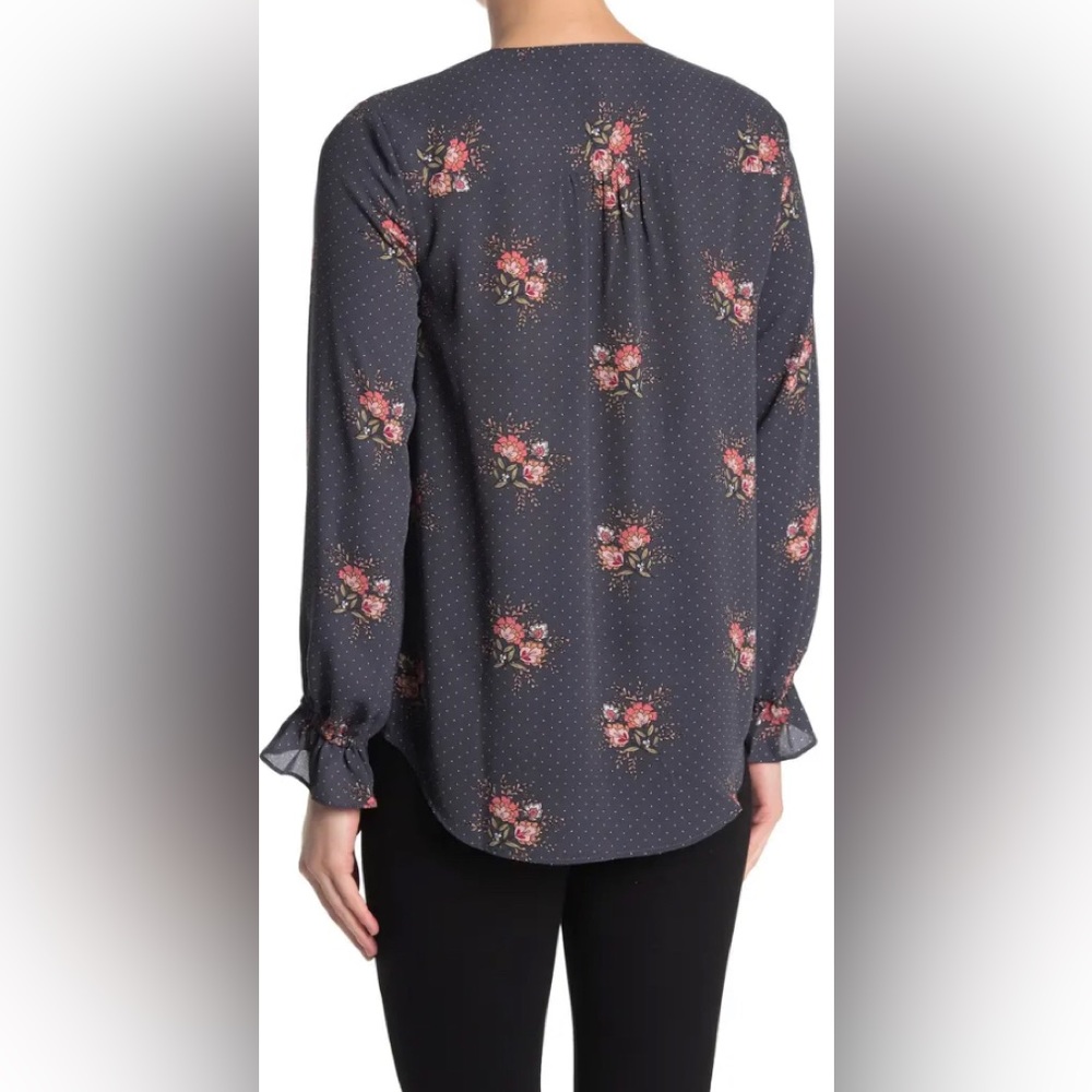 NWOT TAHARI Floral button v-neck long sleeve blouse size L - - Picture 2 of 2